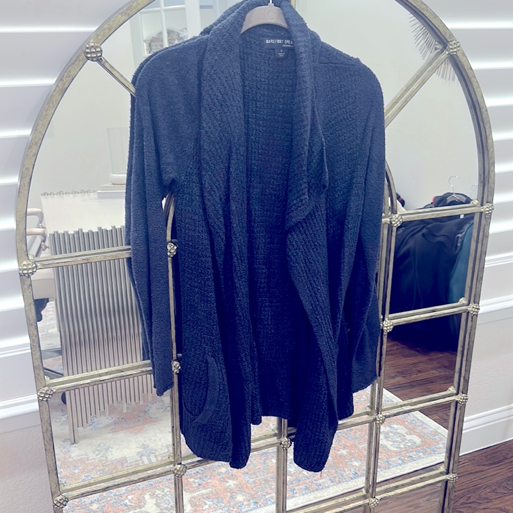 Barefoot dreams, shawl collar, excellent used condition size small